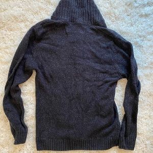 Men’s Medium Size Cardigan